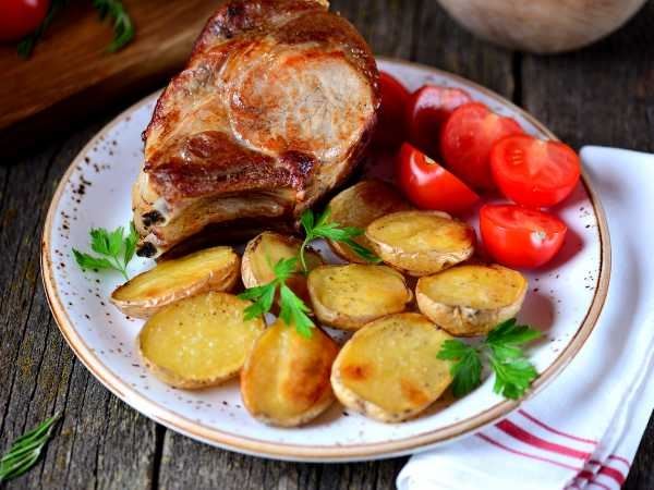 Тыква с мясом и картошкой в духовке